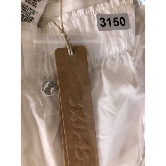 SKIMS Cotton Poplin Sleep Shorts Spa Embroidered Pull On Snow White NWT Size 4X - Picture 14 of 14